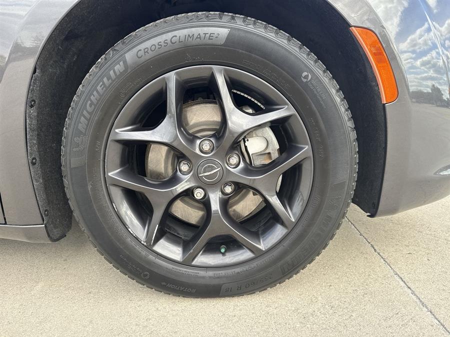 2019 Chrysler Pacifica Limited, available for sale in Elida, Ohio | Josh's All Under Ten LLC. Elida, Ohio 2019 Chrysler Pacifica Limited, available for sale in Elida, Ohio | Josh's All Under Ten LLC. Elida, Ohio