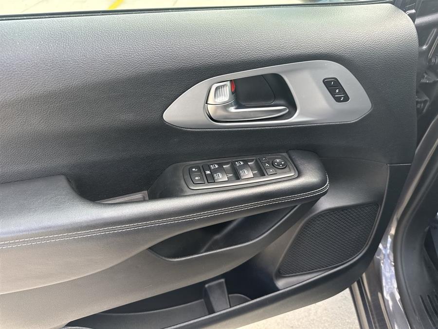 2019 Chrysler Pacifica Limited, available for sale in Elida, Ohio | Josh's All Under Ten LLC. Elida, Ohio 2019 Chrysler Pacifica Limited, available for sale in Elida, Ohio | Josh's All Under Ten LLC. Elida, Ohio