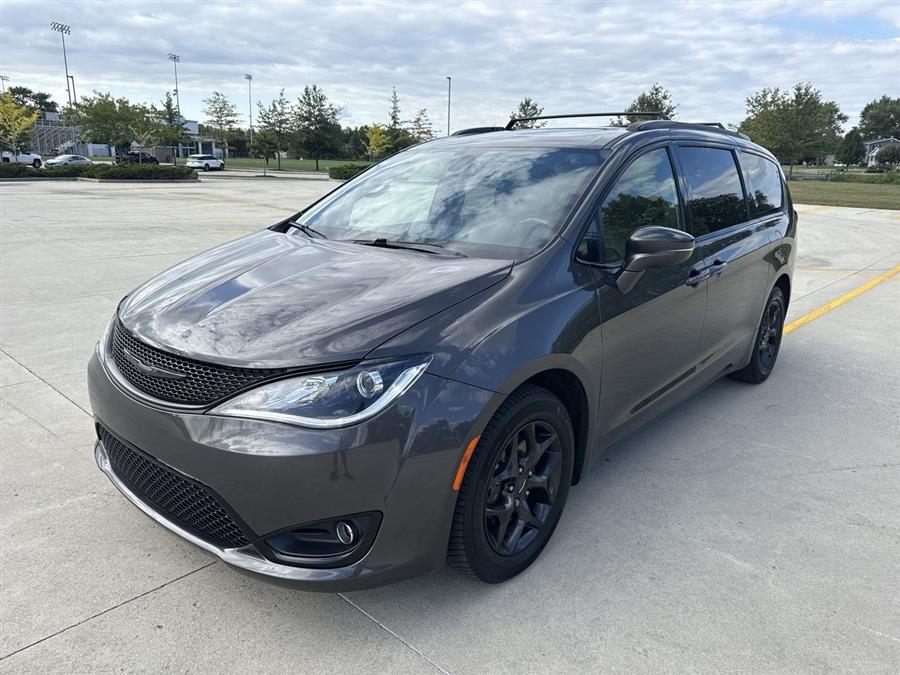 2019 Chrysler Pacifica Limited, available for sale in Elida, Ohio | Josh's All Under Ten LLC. Elida, Ohio 2019 Chrysler Pacifica Limited, available for sale in Elida, Ohio | Josh's All Under Ten LLC. Elida, Ohio