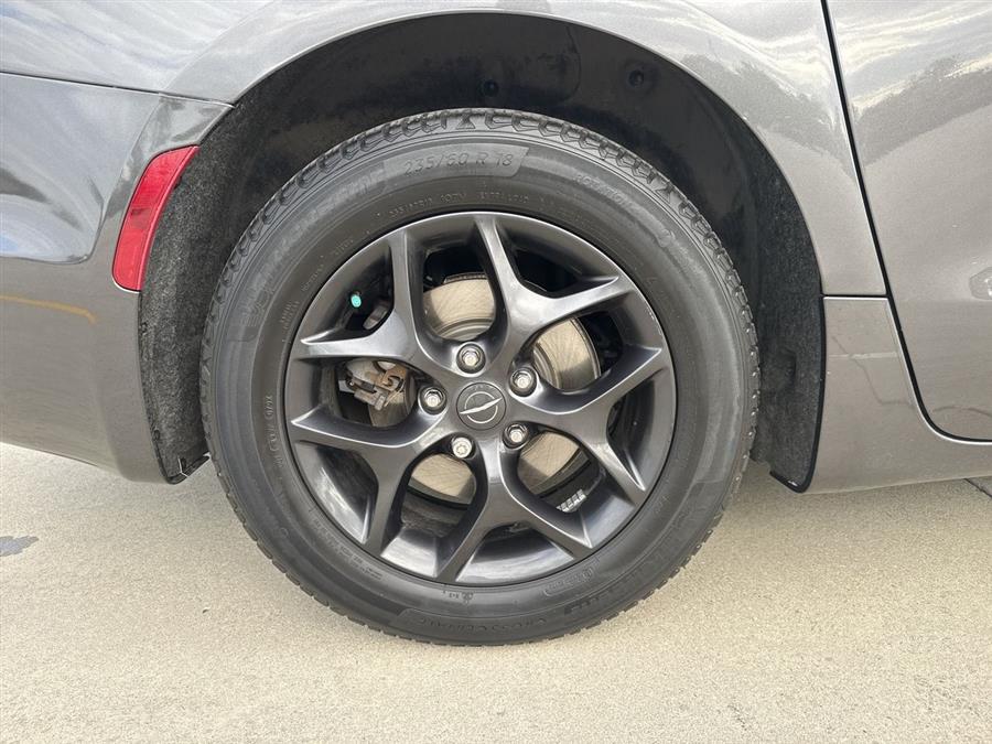 2019 Chrysler Pacifica Limited, available for sale in Elida, Ohio | Josh's All Under Ten LLC. Elida, Ohio 2019 Chrysler Pacifica Limited, available for sale in Elida, Ohio | Josh's All Under Ten LLC. Elida, Ohio