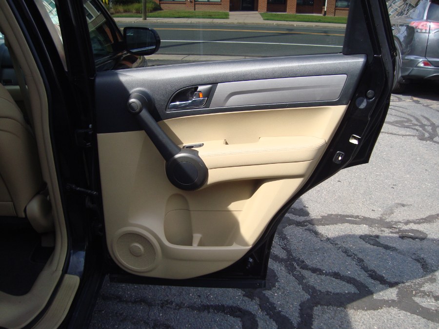 2011 Honda CR-V 4WD 5dr EX-L, available for sale in Manchester, Connecticut | Yara Motors. Manchester, Connecticut 2011 Honda CR-V 4WD 5dr EX-L, available for sale in Manchester, Connecticut | Yara Motors. Manchester, Connecticut