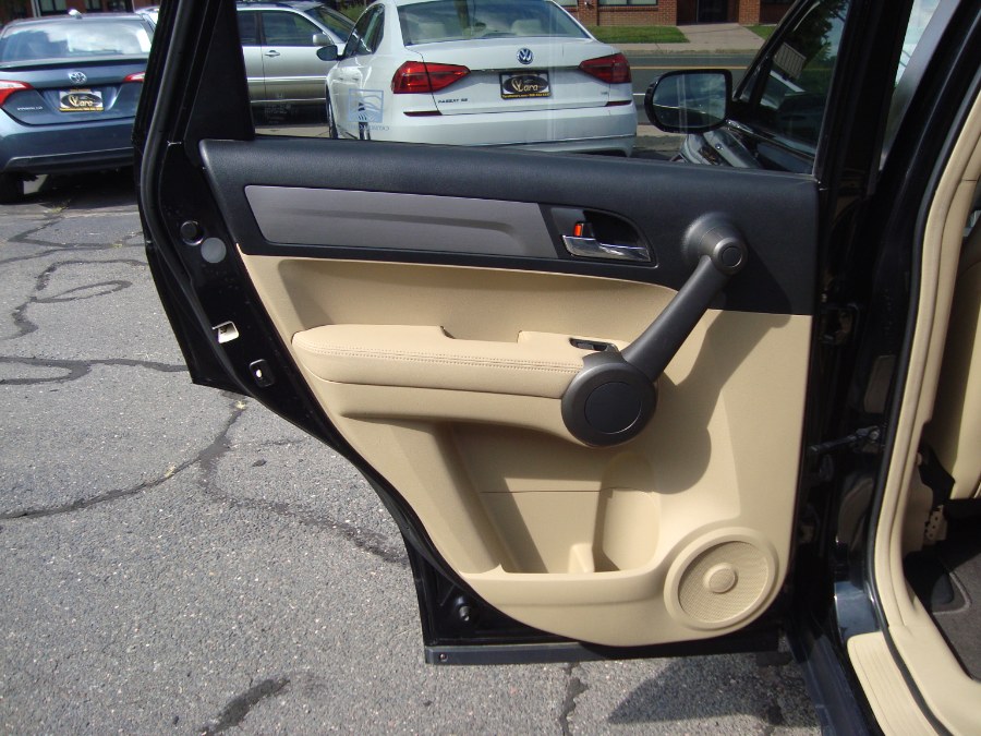 2011 Honda CR-V 4WD 5dr EX-L, available for sale in Manchester, Connecticut | Yara Motors. Manchester, Connecticut 2011 Honda CR-V 4WD 5dr EX-L, available for sale in Manchester, Connecticut | Yara Motors. Manchester, Connecticut