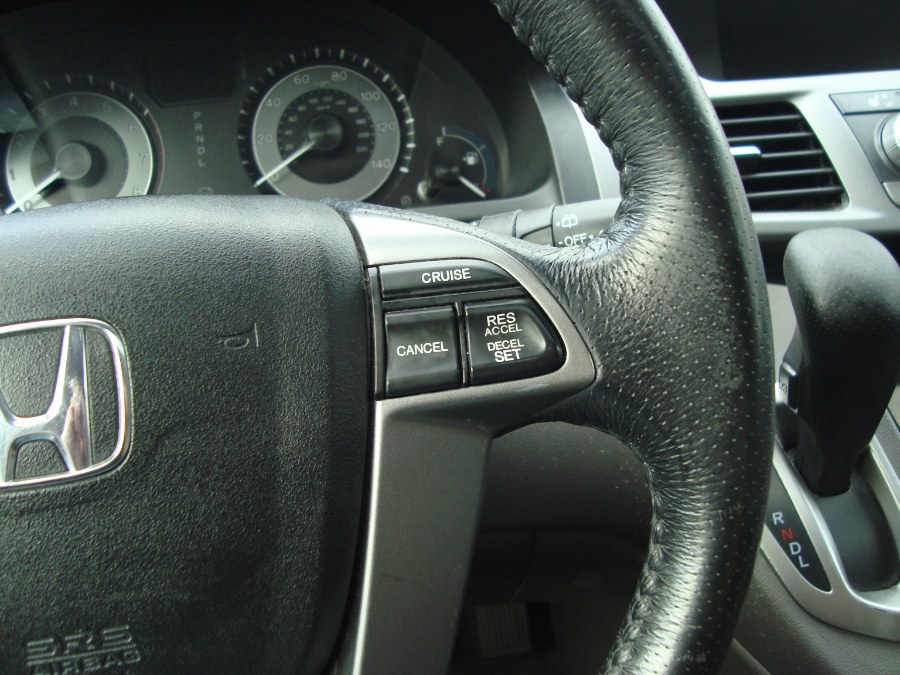2012 Honda Odyssey 5dr EX-L, available for sale in Manchester, Connecticut | Yara Motors. Manchester, Connecticut 2012 Honda Odyssey 5dr EX-L, available for sale in Manchester, Connecticut | Yara Motors. Manchester, Connecticut