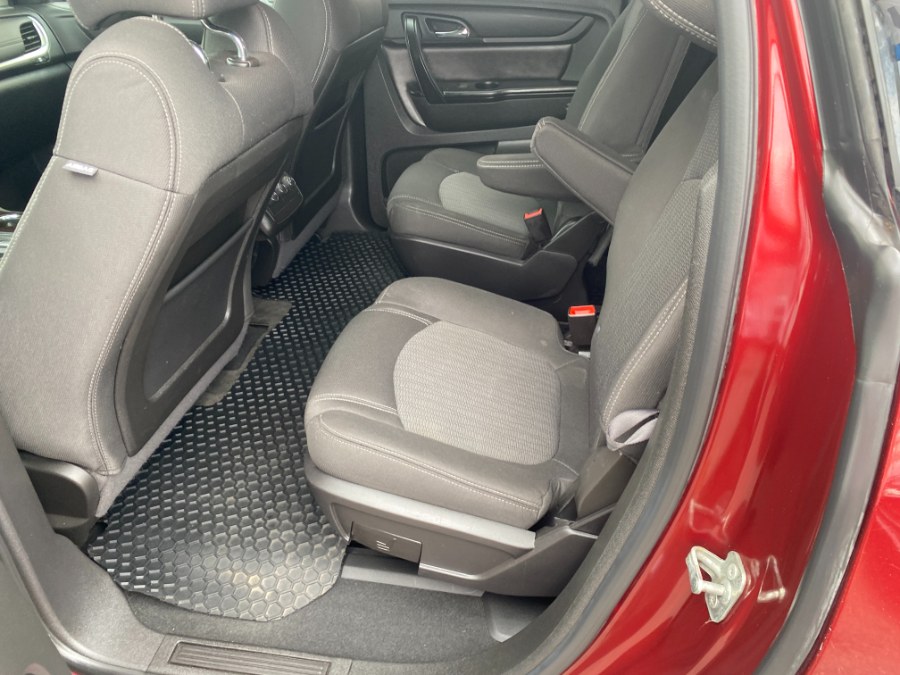 2017 Chevrolet Traverse AWD 4dr LT w/1LT, available for sale in Middle Village, New York | Middle Village Motors . Middle Village, New York 2017 Chevrolet Traverse AWD 4dr LT w/1LT, available for sale in Middle Village, New York | Middle Village Motors . Middle Village, New York