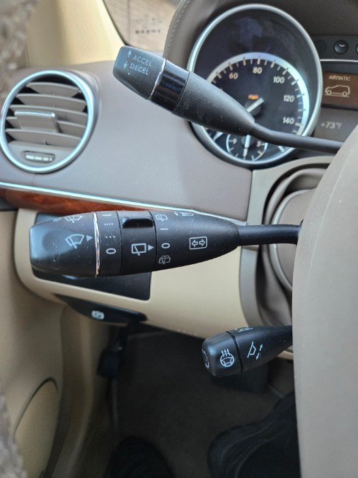 2012 Mercedes-Benz GL-Class 4MATIC 4dr GL 350 BlueTEC, available for sale in Bristol, Connecticut | Dealmax Motors LLC. Bristol, Connecticut 2012 Mercedes-Benz GL-Class 4MATIC 4dr GL 350 BlueTEC, available for sale in Bristol, Connecticut | Dealmax Motors LLC. Bristol, Connecticut