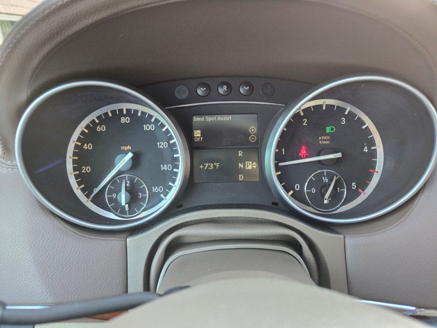2012 Mercedes-Benz GL-Class 4MATIC 4dr GL 350 BlueTEC, available for sale in Bristol, Connecticut | Dealmax Motors LLC. Bristol, Connecticut 2012 Mercedes-Benz GL-Class 4MATIC 4dr GL 350 BlueTEC, available for sale in Bristol, Connecticut | Dealmax Motors LLC. Bristol, Connecticut