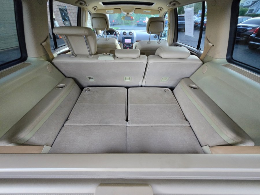 2012 Mercedes-Benz GL-Class 4MATIC 4dr GL 350 BlueTEC, available for sale in Bristol, Connecticut | Dealmax Motors LLC. Bristol, Connecticut 2012 Mercedes-Benz GL-Class 4MATIC 4dr GL 350 BlueTEC, available for sale in Bristol, Connecticut | Dealmax Motors LLC. Bristol, Connecticut