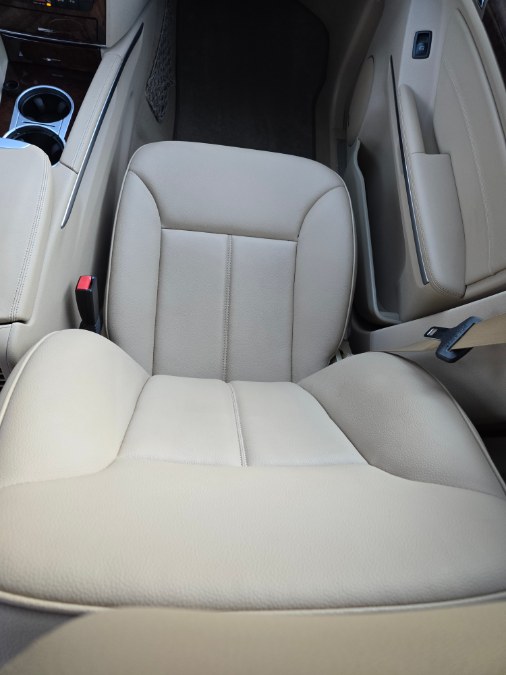 2012 Mercedes-Benz GL-Class 4MATIC 4dr GL 350 BlueTEC, available for sale in Bristol, Connecticut | Dealmax Motors LLC. Bristol, Connecticut 2012 Mercedes-Benz GL-Class 4MATIC 4dr GL 350 BlueTEC, available for sale in Bristol, Connecticut | Dealmax Motors LLC. Bristol, Connecticut
