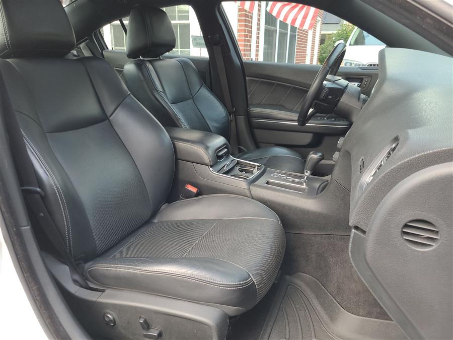 2014 Dodge Charger R/T AWD photo 29