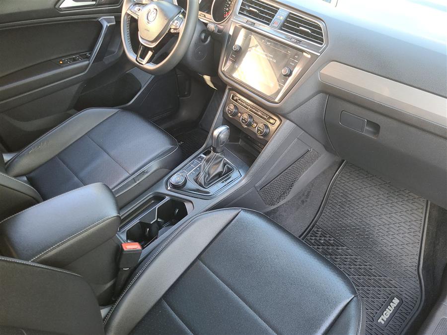 2021 Volkswagen Tiguan SE photo 31