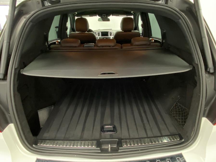 2015 Mercedes-Benz M-Class 4MATIC 4dr ML 350, available for sale in Linden, New Jersey | East Coast Auto Group. Linden, New Jersey 2015 Mercedes-Benz M-Class 4MATIC 4dr ML 350, available for sale in Linden, New Jersey | East Coast Auto Group. Linden, New Jersey