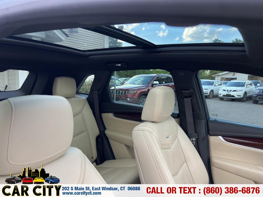 2017 Cadillac XT5 AWD 4dr Premium Luxury, available for sale in East Windsor, Connecticut | Car City LLC. East Windsor, Connecticut 2017 Cadillac XT5 AWD 4dr Premium Luxury, available for sale in East Windsor, Connecticut | Car City LLC. East Windsor, Connecticut