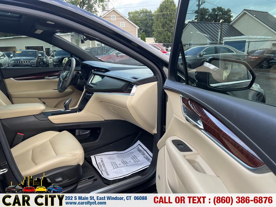 2017 Cadillac XT5 AWD 4dr Premium Luxury, available for sale in East Windsor, Connecticut | Car City LLC. East Windsor, Connecticut 2017 Cadillac XT5 AWD 4dr Premium Luxury, available for sale in East Windsor, Connecticut | Car City LLC. East Windsor, Connecticut