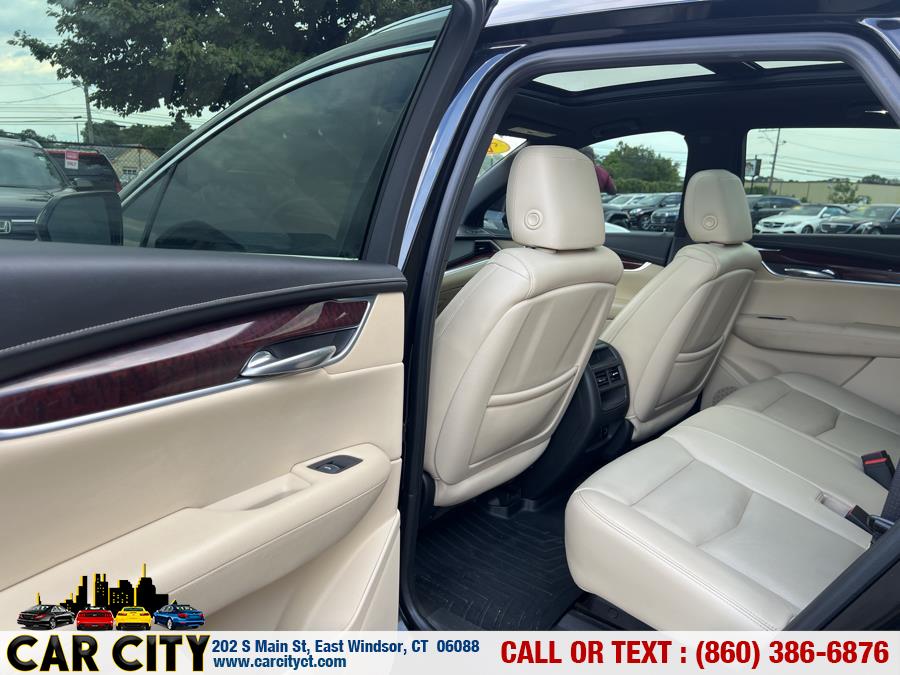 2017 Cadillac XT5 AWD 4dr Premium Luxury, available for sale in East Windsor, Connecticut | Car City LLC. East Windsor, Connecticut 2017 Cadillac XT5 AWD 4dr Premium Luxury, available for sale in East Windsor, Connecticut | Car City LLC. East Windsor, Connecticut