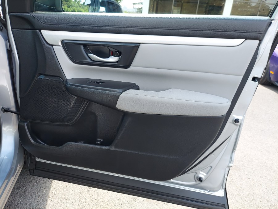 2018 Honda CR-V LX AWD, available for sale in East Windsor, Connecticut | United Auto Sales of E Windsor, Inc. East Windsor, Connecticut 2018 Honda CR-V LX AWD, available for sale in East Windsor, Connecticut | United Auto Sales of E Windsor, Inc. East Windsor, Connecticut