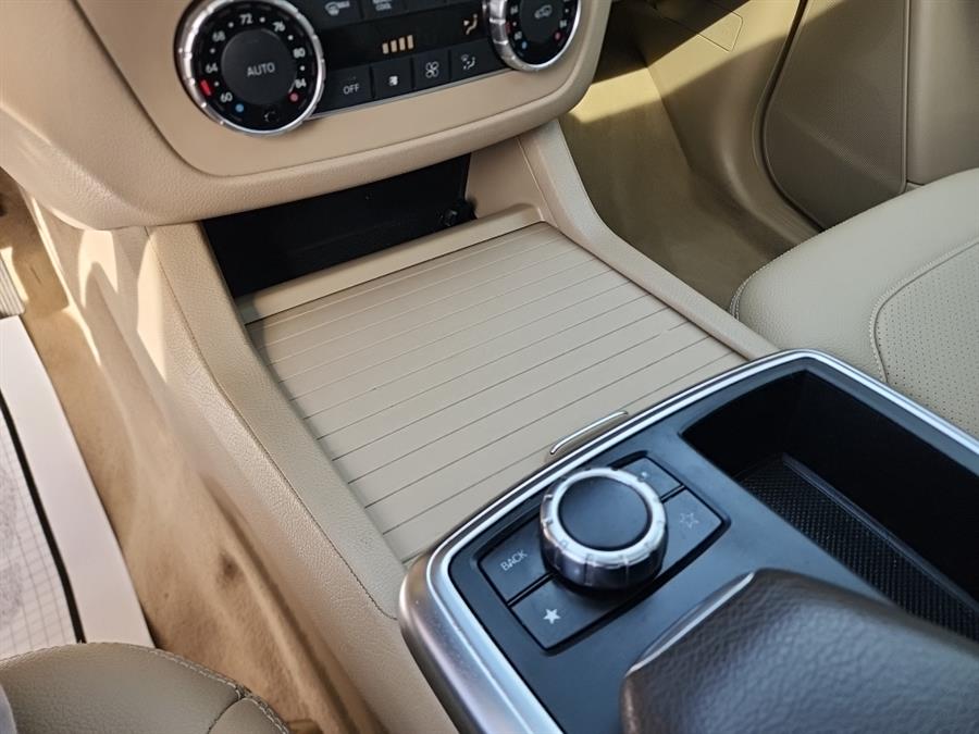 2015 Mercedes-Benz M-Class 4MATIC 4dr ML350, available for sale in Islip, New York | L.I. Auto Gallery. Islip, New York 2015 Mercedes-Benz M-Class 4MATIC 4dr ML350, available for sale in Islip, New York | L.I. Auto Gallery. Islip, New York