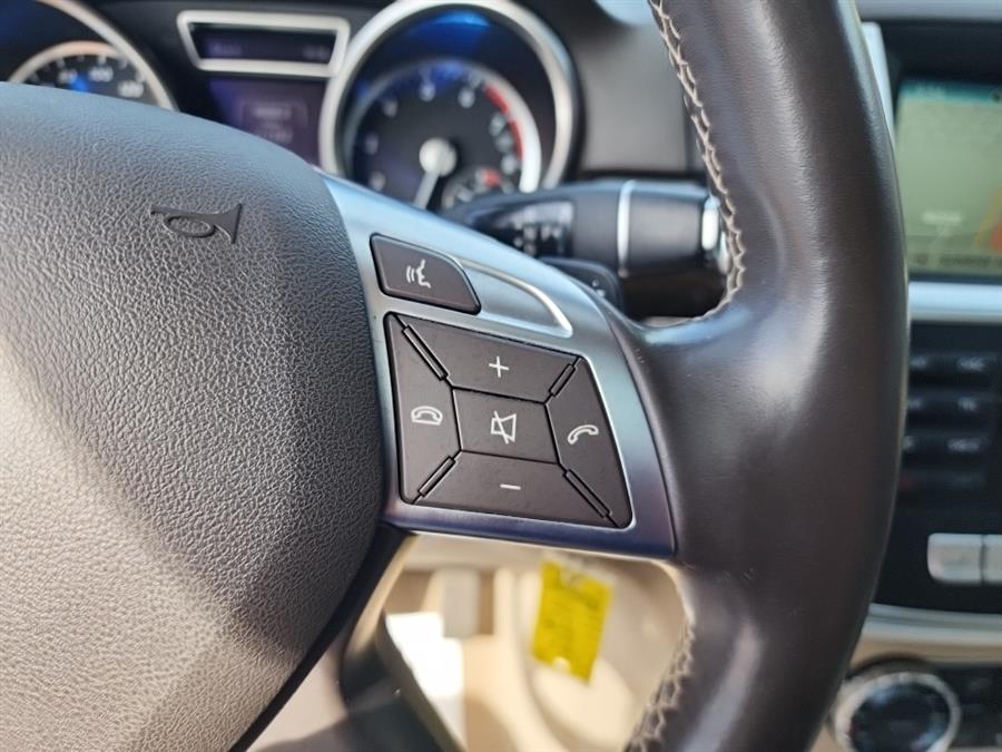 2015 Mercedes-Benz M-Class 4MATIC 4dr ML350, available for sale in Islip, New York | L.I. Auto Gallery. Islip, New York 2015 Mercedes-Benz M-Class 4MATIC 4dr ML350, available for sale in Islip, New York | L.I. Auto Gallery. Islip, New York