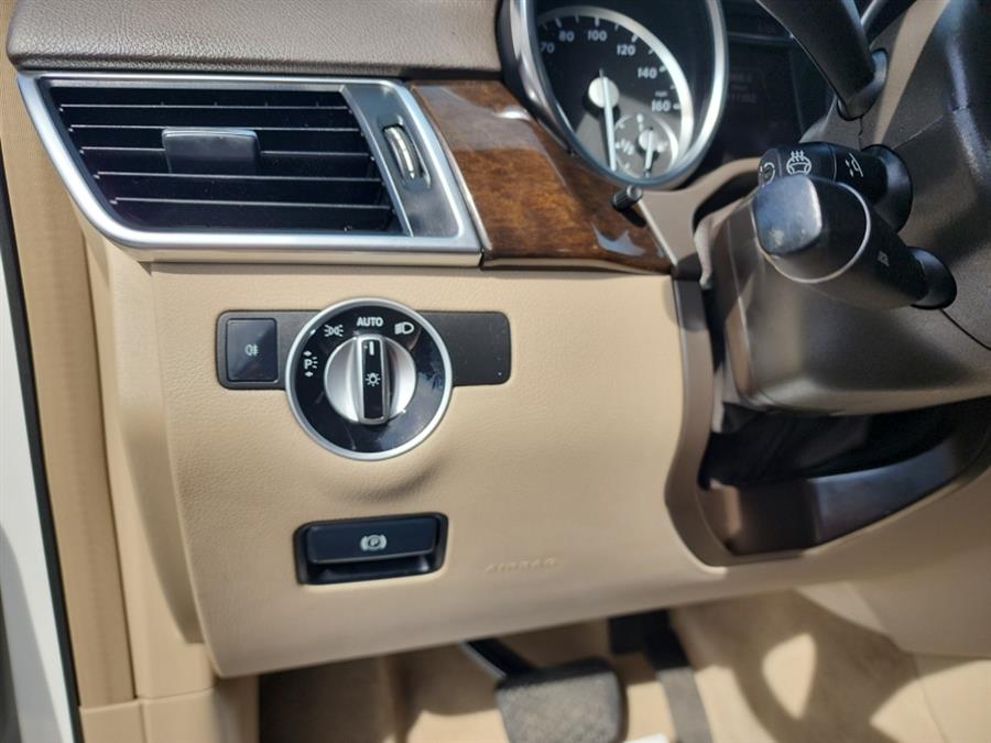 2015 Mercedes-Benz M-Class 4MATIC 4dr ML350, available for sale in Islip, New York | L.I. Auto Gallery. Islip, New York 2015 Mercedes-Benz M-Class 4MATIC 4dr ML350, available for sale in Islip, New York | L.I. Auto Gallery. Islip, New York