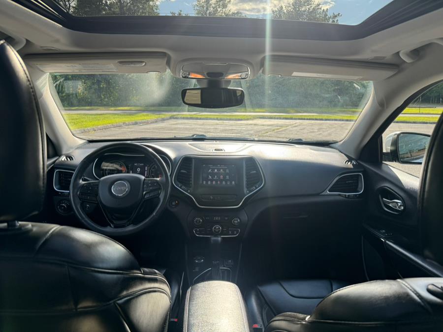 2019 Jeep Cherokee Latitude Plus 4x4, available for sale in New Britain, Connecticut | Supreme Automotive. New Britain, Connecticut 2019 Jeep Cherokee Latitude Plus 4x4, available for sale in New Britain, Connecticut | Supreme Automotive. New Britain, Connecticut