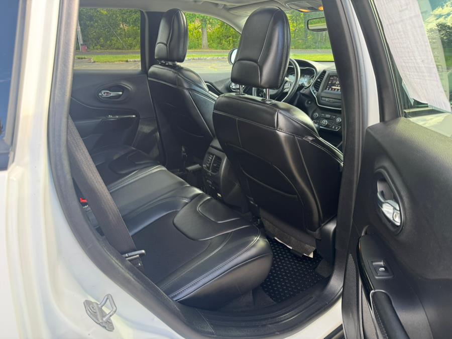2019 Jeep Cherokee Latitude Plus 4x4, available for sale in New Britain, Connecticut | Supreme Automotive. New Britain, Connecticut 2019 Jeep Cherokee Latitude Plus 4x4, available for sale in New Britain, Connecticut | Supreme Automotive. New Britain, Connecticut
