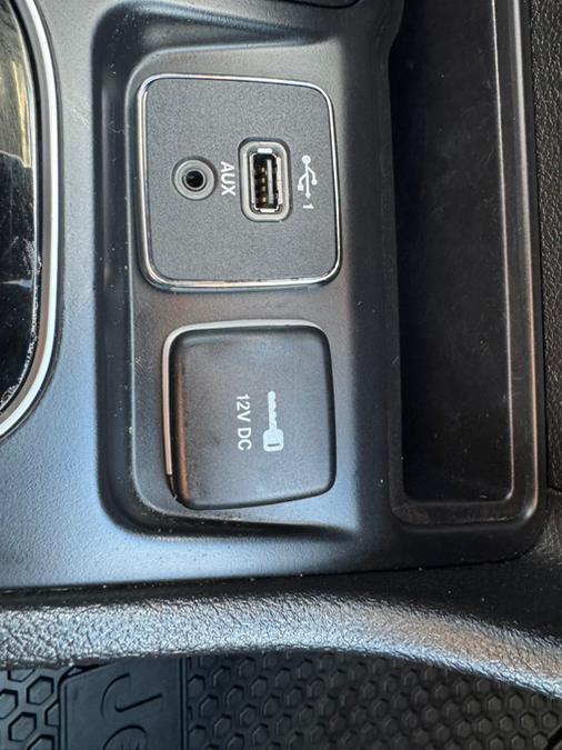 2019 Jeep Cherokee Latitude Plus 4x4, available for sale in New Britain, Connecticut | Supreme Automotive. New Britain, Connecticut 2019 Jeep Cherokee Latitude Plus 4x4, available for sale in New Britain, Connecticut | Supreme Automotive. New Britain, Connecticut