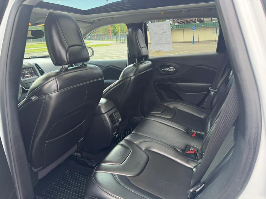 2019 Jeep Cherokee Latitude Plus 4x4, available for sale in New Britain, Connecticut | Supreme Automotive. New Britain, Connecticut 2019 Jeep Cherokee Latitude Plus 4x4, available for sale in New Britain, Connecticut | Supreme Automotive. New Britain, Connecticut