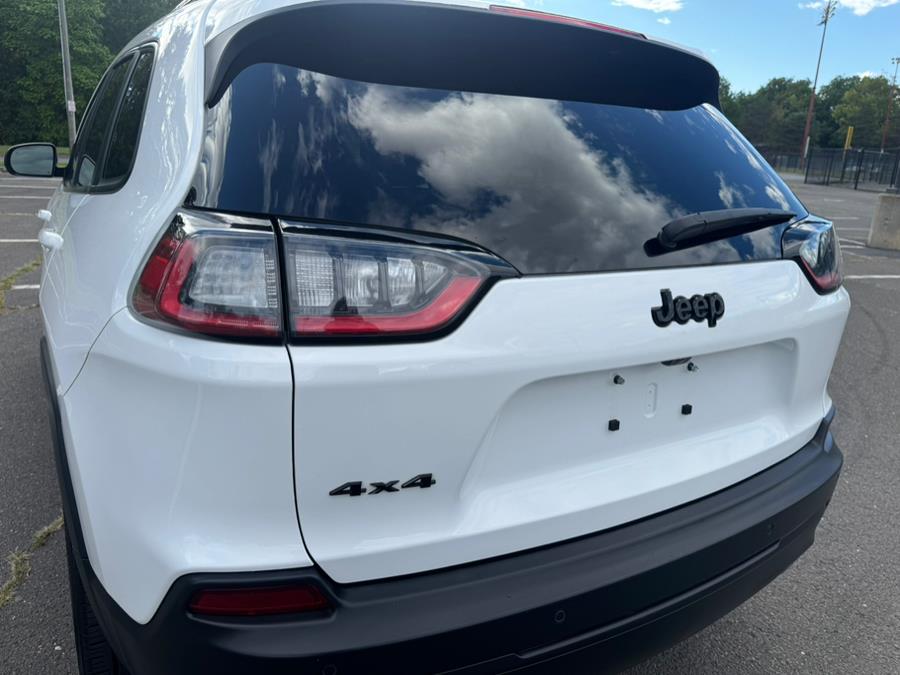 2019 Jeep Cherokee Latitude Plus 4x4, available for sale in New Britain, Connecticut | Supreme Automotive. New Britain, Connecticut 2019 Jeep Cherokee Latitude Plus 4x4, available for sale in New Britain, Connecticut | Supreme Automotive. New Britain, Connecticut
