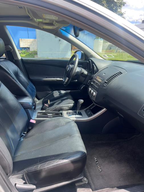 2005 Nissan Altima 4dr Sdn I4 Auto 2.5 SL, available for sale in East Windsor, Connecticut | STS Automotive. East Windsor, Connecticut 2005 Nissan Altima 4dr Sdn I4 Auto 2.5 SL, available for sale in East Windsor, Connecticut | STS Automotive. East Windsor, Connecticut