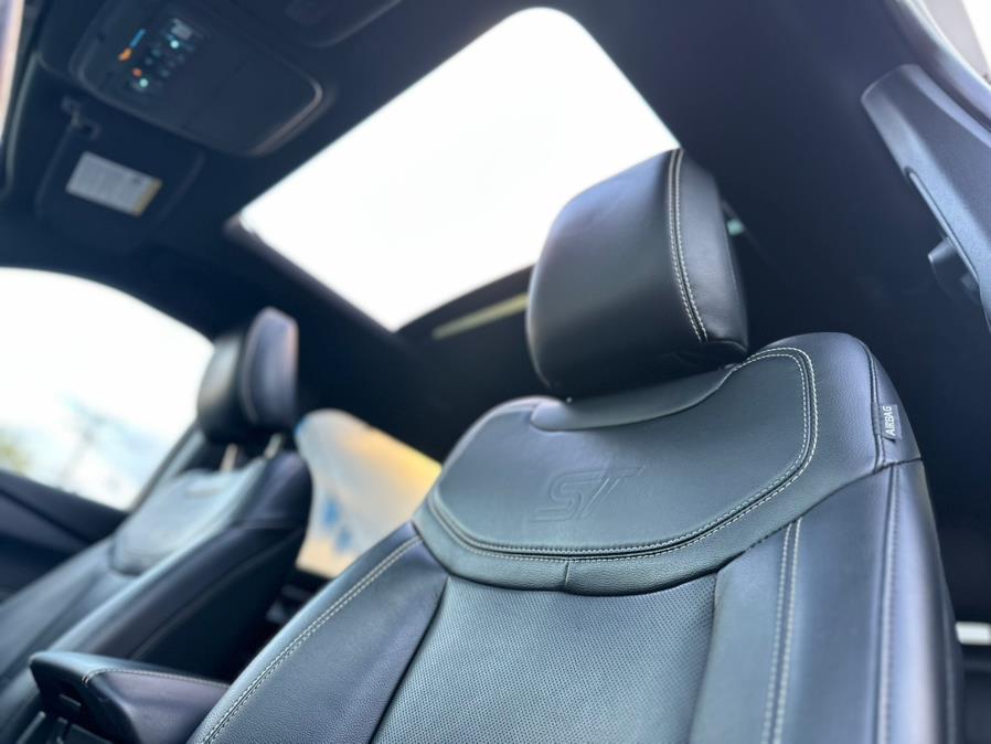 2022 Ford Explorer ST 4WD, available for sale in Paterson, New Jersey | Champion of Paterson. Paterson, New Jersey 2022 Ford Explorer ST 4WD, available for sale in Paterson, New Jersey | Champion of Paterson. Paterson, New Jersey