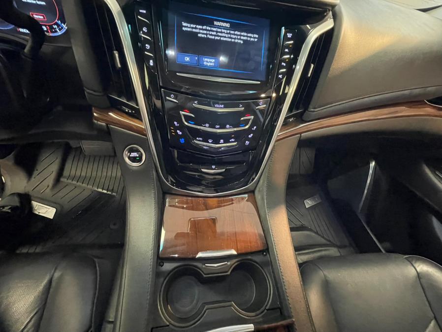 2018 Cadillac Escalade 4WD 4dr Luxury, available for sale in Suffern, New York | Rockland Motor Sport. Suffern, New York 2018 Cadillac Escalade 4WD 4dr Luxury, available for sale in Suffern, New York | Rockland Motor Sport. Suffern, New York