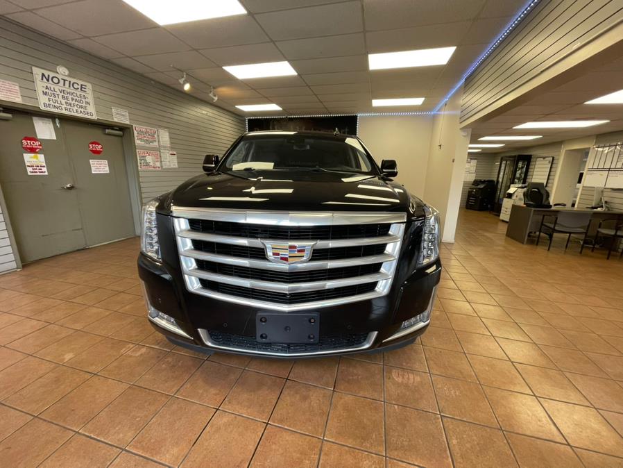 2018 Cadillac Escalade 4WD 4dr Luxury, available for sale in Suffern, New York | Rockland Motor Sport. Suffern, New York 2018 Cadillac Escalade 4WD 4dr Luxury, available for sale in Suffern, New York | Rockland Motor Sport. Suffern, New York
