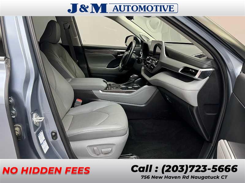 2021 Toyota Highlander Platinum, available for sale in Naugatuck, Connecticut | J&M Automotive Sls&Svc LLC. Naugatuck, Connecticut 2021 Toyota Highlander Platinum, available for sale in Naugatuck, Connecticut | J&M Automotive Sls&Svc LLC. Naugatuck, Connecticut