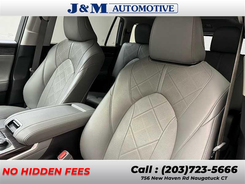 2021 Toyota Highlander Platinum, available for sale in Naugatuck, Connecticut | J&M Automotive Sls&Svc LLC. Naugatuck, Connecticut 2021 Toyota Highlander Platinum, available for sale in Naugatuck, Connecticut | J&M Automotive Sls&Svc LLC. Naugatuck, Connecticut