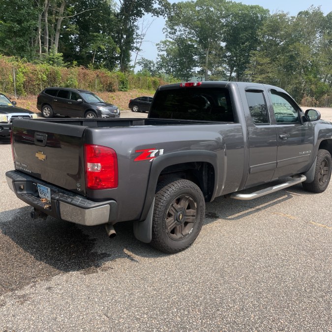 2010 Chevrolet Silverado 1500 4WD Ext Cab 143.5" LT, available for sale in Naugatuck, Connecticut | Riverside Motorcars, LLC. Naugatuck, Connecticut 2010 Chevrolet Silverado 1500 4WD Ext Cab 143.5" LT, available for sale in Naugatuck, Connecticut | Riverside Motorcars, LLC. Naugatuck, Connecticut
