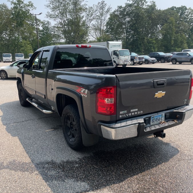 2010 Chevrolet Silverado 1500 4WD Ext Cab 143.5" LT, available for sale in Naugatuck, Connecticut | Riverside Motorcars, LLC. Naugatuck, Connecticut 2010 Chevrolet Silverado 1500 4WD Ext Cab 143.5" LT, available for sale in Naugatuck, Connecticut | Riverside Motorcars, LLC. Naugatuck, Connecticut