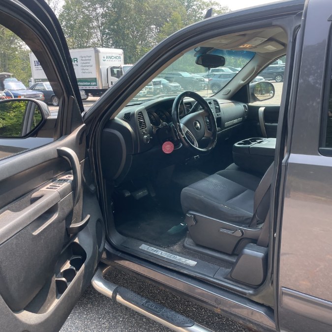 2010 Chevrolet Silverado 1500 4WD Ext Cab 143.5" LT, available for sale in Naugatuck, Connecticut | Riverside Motorcars, LLC. Naugatuck, Connecticut 2010 Chevrolet Silverado 1500 4WD Ext Cab 143.5" LT, available for sale in Naugatuck, Connecticut | Riverside Motorcars, LLC. Naugatuck, Connecticut