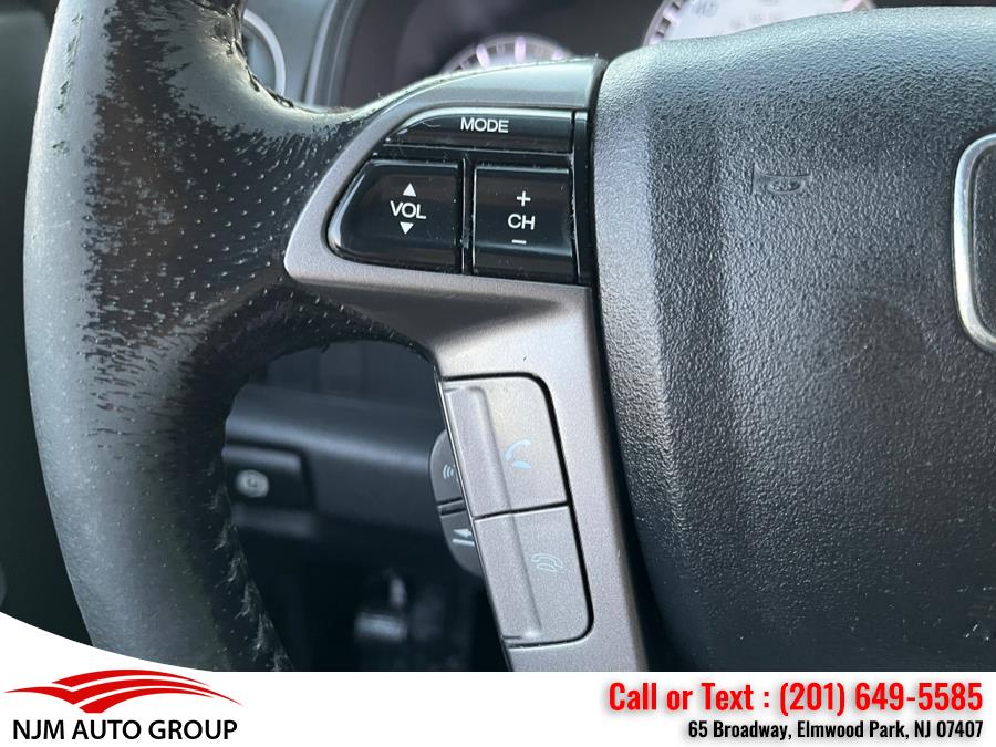 2013 Honda Pilot 4WD 4dr Touring w/RES & Navi, available for sale in Elmwood Park, New Jersey | NJM Auto Group. Elmwood Park, New Jersey 2013 Honda Pilot 4WD 4dr Touring w/RES & Navi, available for sale in Elmwood Park, New Jersey | NJM Auto Group. Elmwood Park, New Jersey