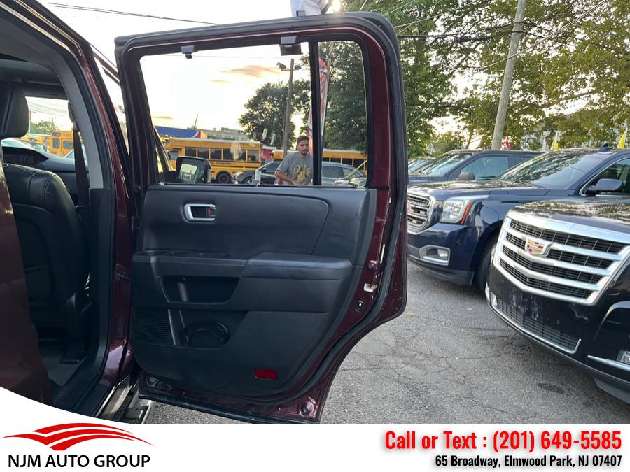 2013 Honda Pilot 4WD 4dr Touring w/RES & Navi, available for sale in Elmwood Park, New Jersey | NJM Auto Group. Elmwood Park, New Jersey 2013 Honda Pilot 4WD 4dr Touring w/RES & Navi, available for sale in Elmwood Park, New Jersey | NJM Auto Group. Elmwood Park, New Jersey