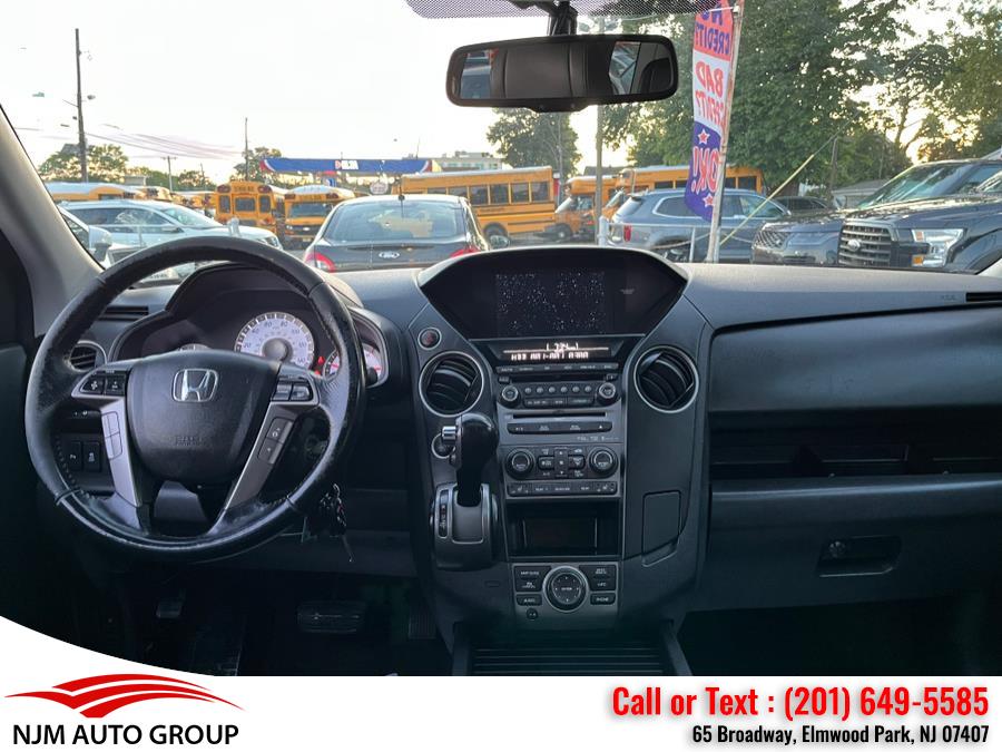 2013 Honda Pilot 4WD 4dr Touring w/RES & Navi, available for sale in Elmwood Park, New Jersey | NJM Auto Group. Elmwood Park, New Jersey 2013 Honda Pilot 4WD 4dr Touring w/RES & Navi, available for sale in Elmwood Park, New Jersey | NJM Auto Group. Elmwood Park, New Jersey