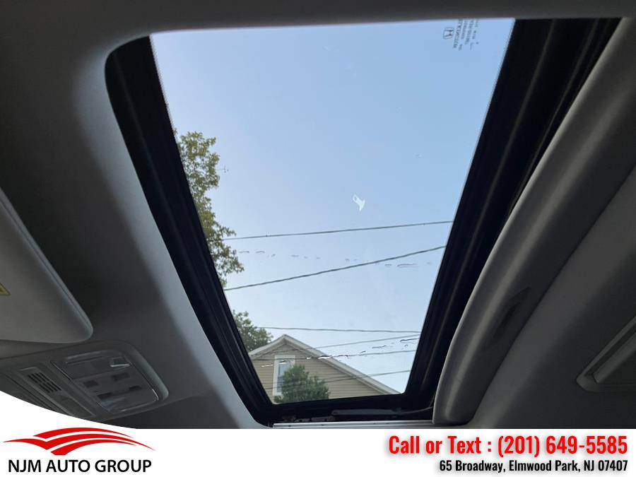 2013 Honda Pilot 4WD 4dr Touring w/RES & Navi, available for sale in Elmwood Park, New Jersey | NJM Auto Group. Elmwood Park, New Jersey 2013 Honda Pilot 4WD 4dr Touring w/RES & Navi, available for sale in Elmwood Park, New Jersey | NJM Auto Group. Elmwood Park, New Jersey