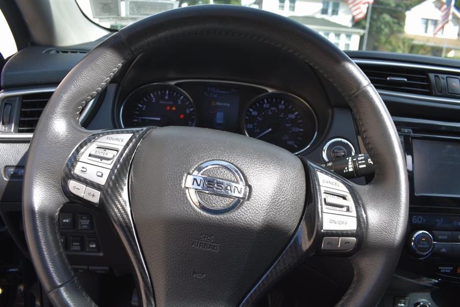 2014 Nissan Rogue SL, available for sale in Hempstead, New York | Certified Automotive Group. Hempstead, New York 2014 Nissan Rogue SL, available for sale in Hempstead, New York | Certified Automotive Group. Hempstead, New York