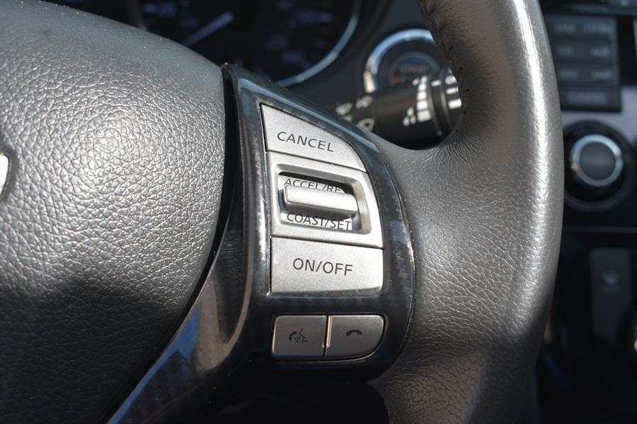 2014 Nissan Rogue SL, available for sale in Hempstead, New York | Certified Automotive Group. Hempstead, New York 2014 Nissan Rogue SL, available for sale in Hempstead, New York | Certified Automotive Group. Hempstead, New York