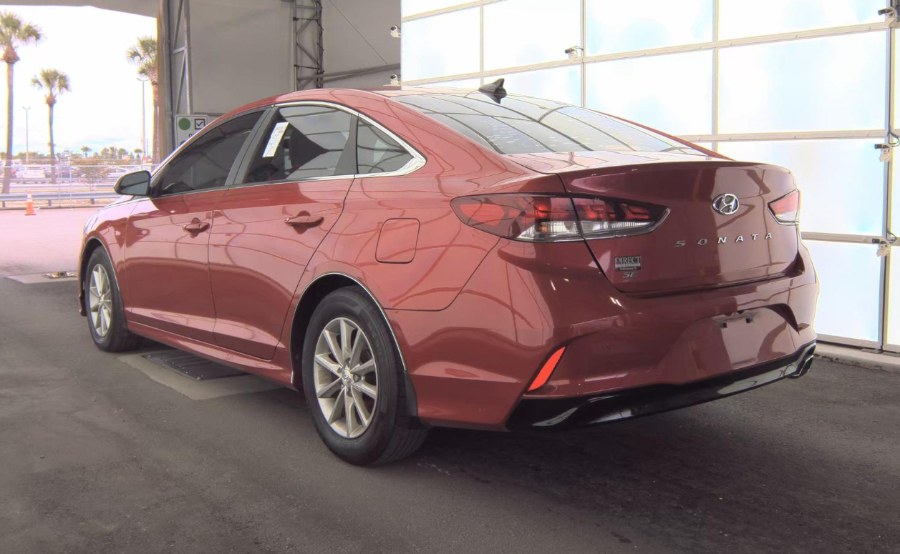 2018 Hyundai Sonata SE 2.4L SULEV, available for sale in Fort Myers, Florida | Carlux Fort Myers. Fort Myers, Florida 2018 Hyundai Sonata SE 2.4L SULEV, available for sale in Fort Myers, Florida | Carlux Fort Myers. Fort Myers, Florida