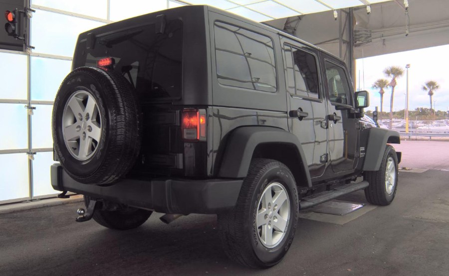 2016 Jeep Wrangler Unlimited 4WD 4dr Sport, available for sale in Fort Myers, Florida | Carlux Fort Myers. Fort Myers, Florida 2016 Jeep Wrangler Unlimited 4WD 4dr Sport, available for sale in Fort Myers, Florida | Carlux Fort Myers. Fort Myers, Florida