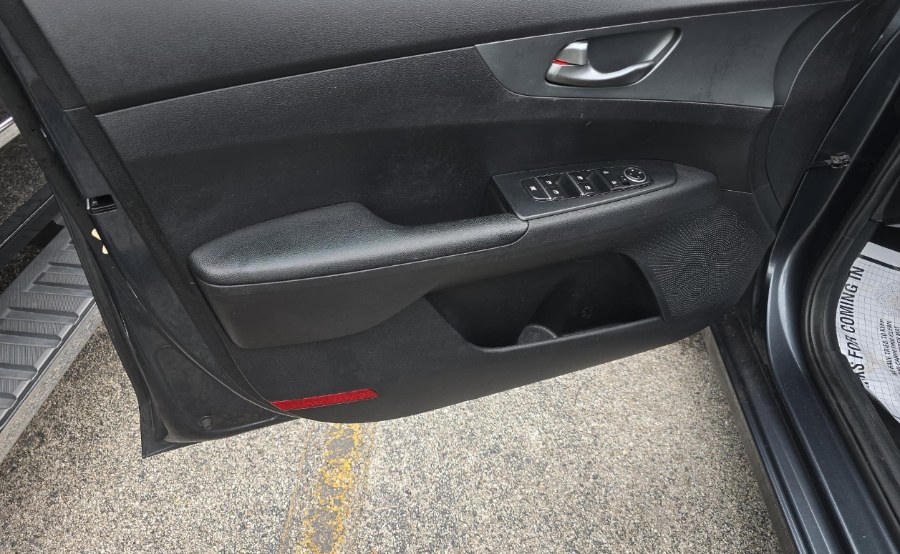 2021 Kia Forte LXS IVT, available for sale in Fort Myers, Florida | Carlux Fort Myers. Fort Myers, Florida 2021 Kia Forte LXS IVT, available for sale in Fort Myers, Florida | Carlux Fort Myers. Fort Myers, Florida