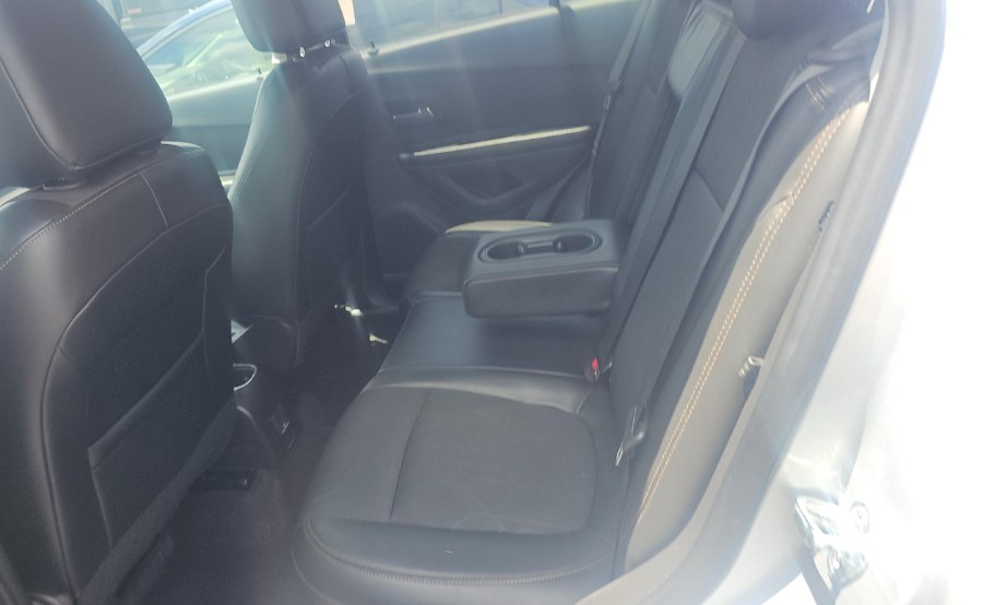 2022 Chevrolet Trax FWD 4dr LT, available for sale in Fort Myers, Florida | Carlux Fort Myers. Fort Myers, Florida 2022 Chevrolet Trax FWD 4dr LT, available for sale in Fort Myers, Florida | Carlux Fort Myers. Fort Myers, Florida