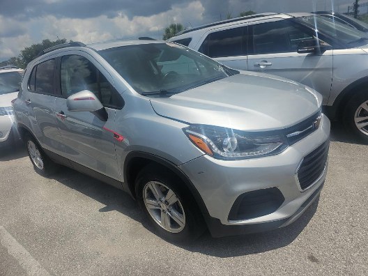 2022 Chevrolet Trax FWD 4dr LT, available for sale in Fort Myers, Florida | Carlux Fort Myers. Fort Myers, Florida 2022 Chevrolet Trax FWD 4dr LT, available for sale in Fort Myers, Florida | Carlux Fort Myers. Fort Myers, Florida