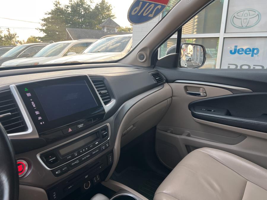 2016 Honda Pilot 2WD 4dr EX-L w/RES, available for sale in Milford, Connecticut | Korhan LLC DBA Superior Motors. Milford, Connecticut 2016 Honda Pilot 2WD 4dr EX-L w/RES, available for sale in Milford, Connecticut | Korhan LLC DBA Superior Motors. Milford, Connecticut
