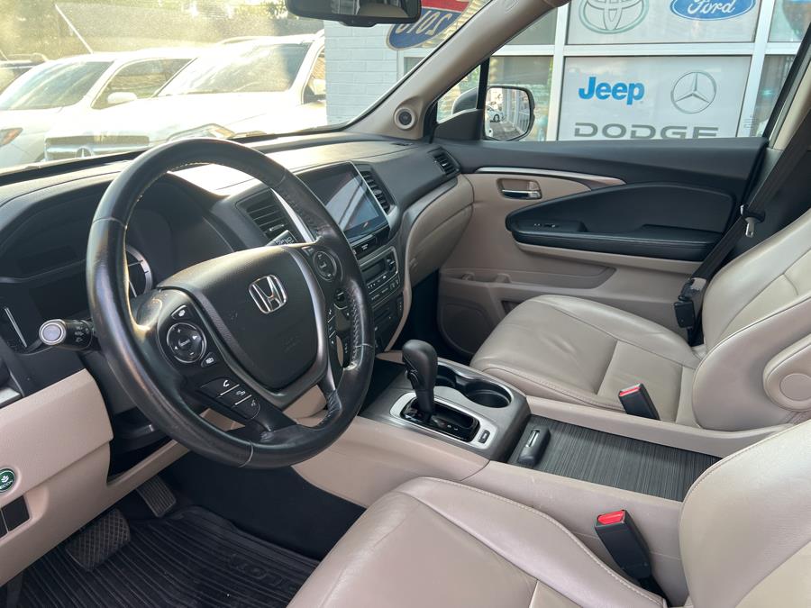 2016 Honda Pilot 2WD 4dr EX-L w/RES, available for sale in Milford, Connecticut | Korhan LLC DBA Superior Motors. Milford, Connecticut 2016 Honda Pilot 2WD 4dr EX-L w/RES, available for sale in Milford, Connecticut | Korhan LLC DBA Superior Motors. Milford, Connecticut