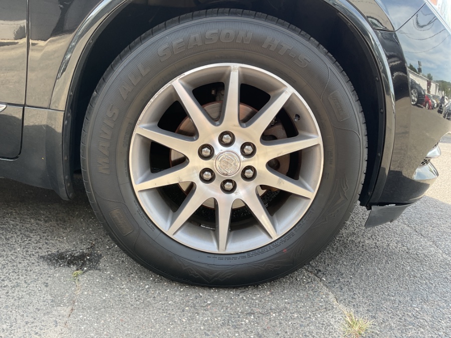 2015 Buick Enclave AWD 4dr Leather, available for sale in Waterbury, Connecticut | Jim Juliani Motors. Waterbury, Connecticut 2015 Buick Enclave AWD 4dr Leather, available for sale in Waterbury, Connecticut | Jim Juliani Motors. Waterbury, Connecticut